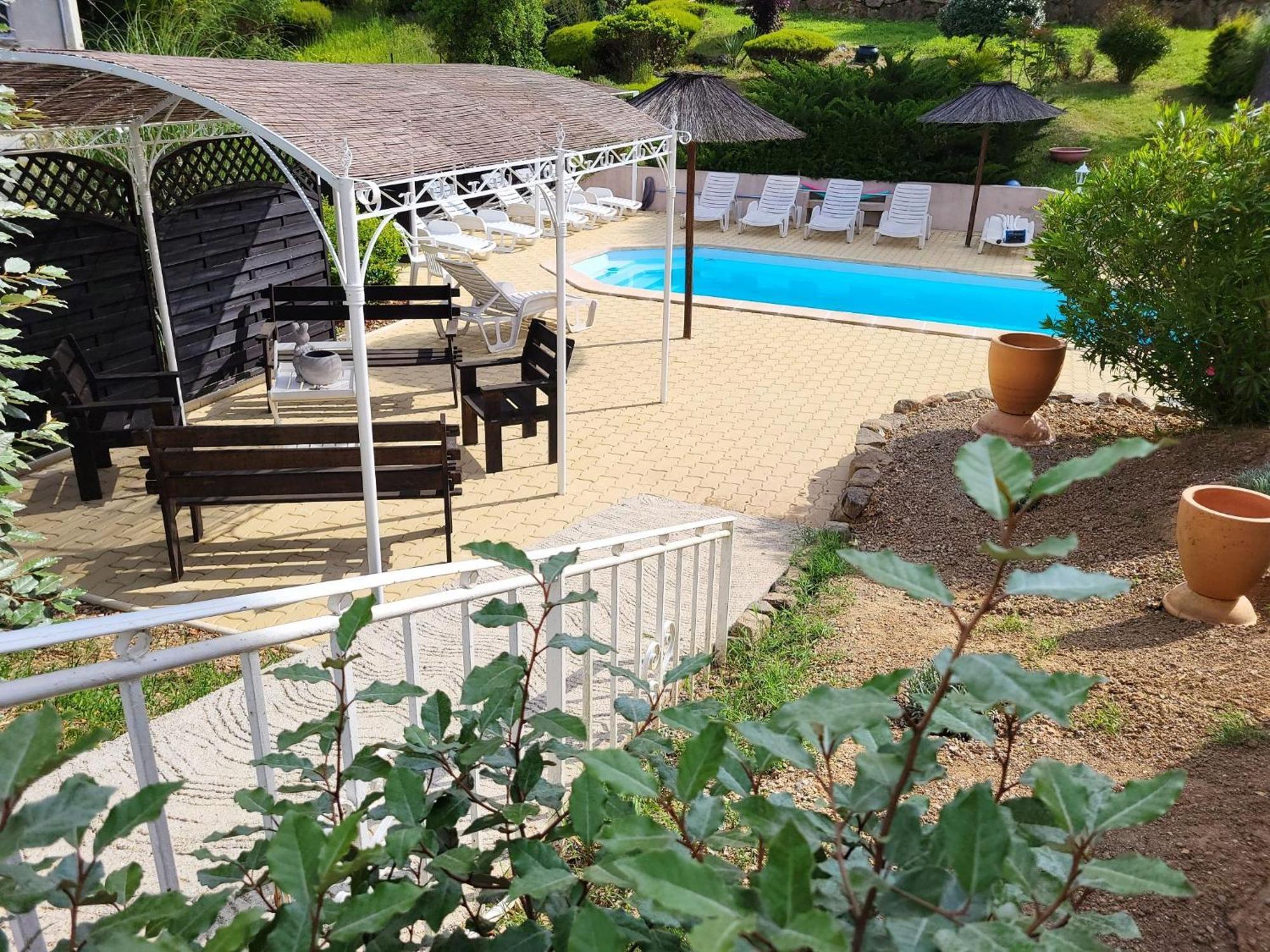 15Mn De Cannes, Villa La Soleiade , 3Gites 2-4 Pers Type T2, Climatises, Piscine, Au Lac De Saint-Cassien Var Montauroux Ngoại thất bức ảnh