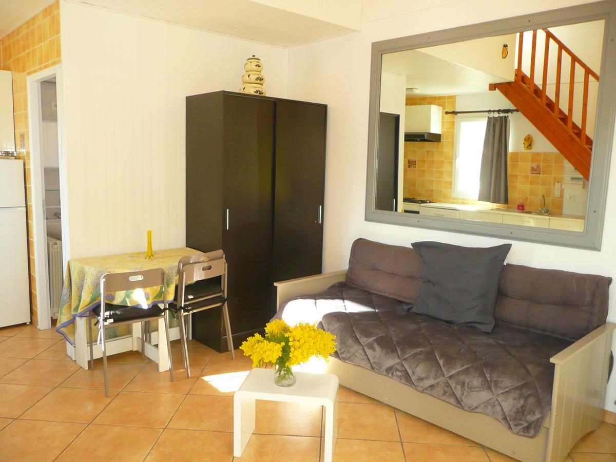 15Mn De Cannes, Villa La Soleiade , 3Gites 2-4 Pers Type T2, Climatises, Piscine, Au Lac De Saint-Cassien Var Montauroux Ngoại thất bức ảnh