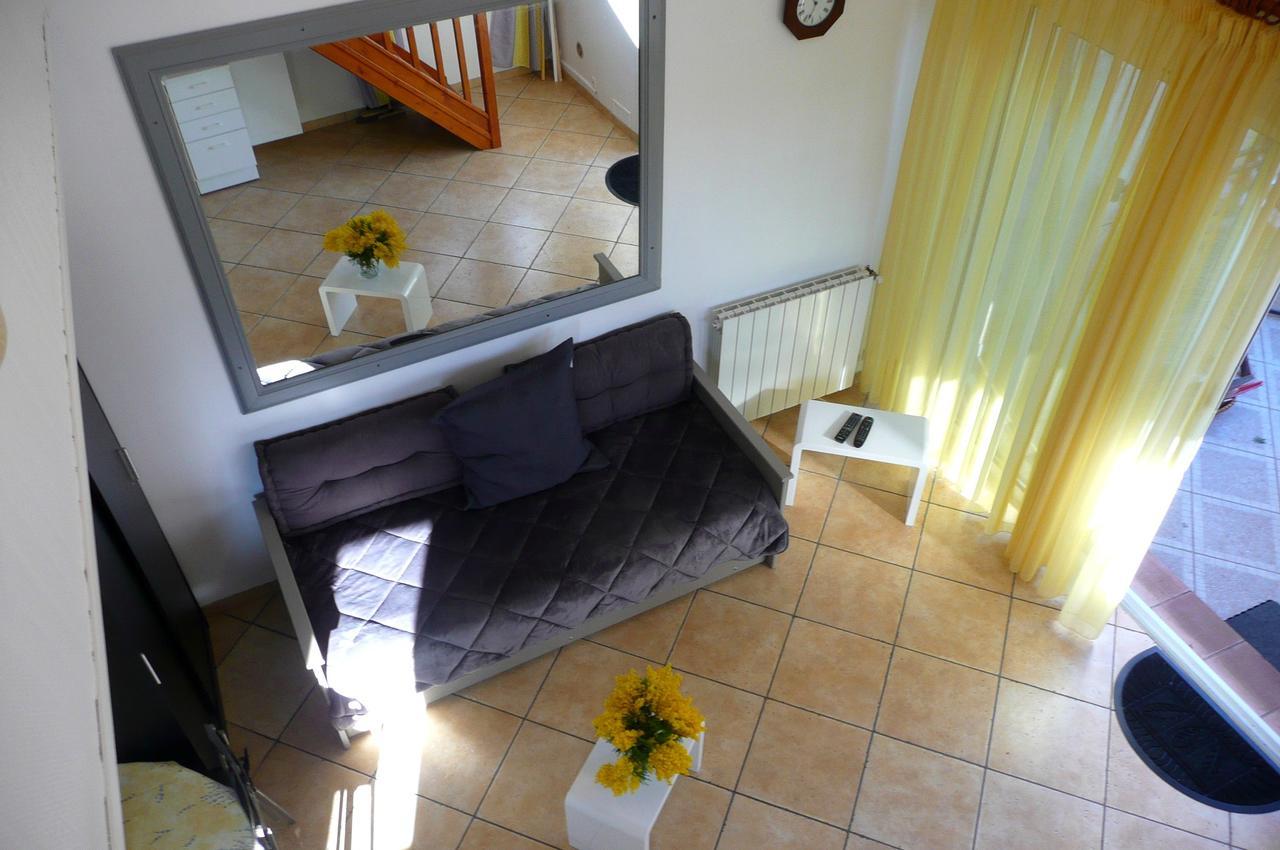 15Mn De Cannes, Villa La Soleiade , 3Gites 2-4 Pers Type T2, Climatises, Piscine, Au Lac De Saint-Cassien Var Montauroux Ngoại thất bức ảnh