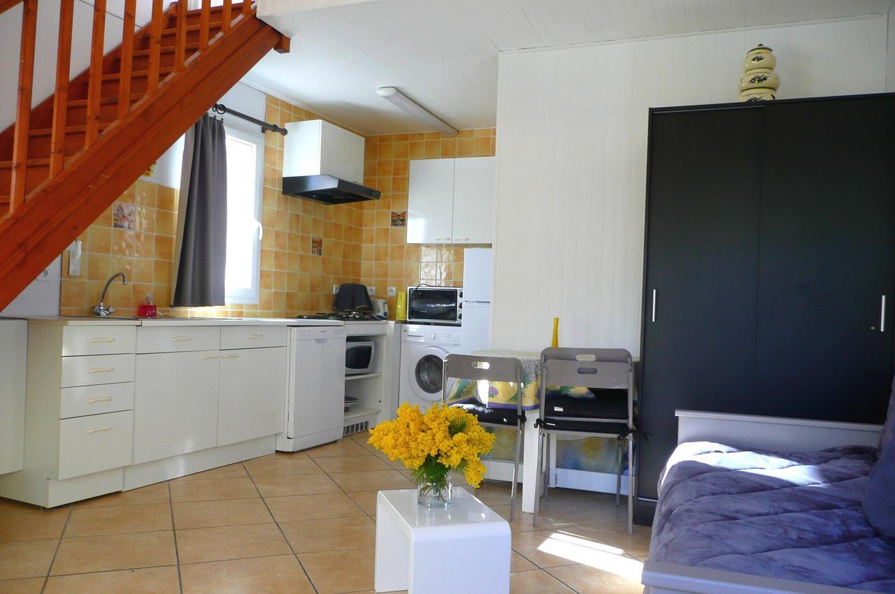 15Mn De Cannes, Villa La Soleiade , 3Gites 2-4 Pers Type T2, Climatises, Piscine, Au Lac De Saint-Cassien Var Montauroux Ngoại thất bức ảnh