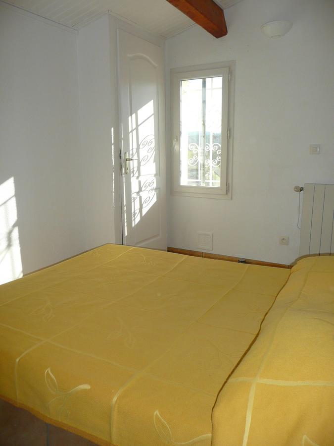 15Mn De Cannes, Villa La Soleiade , 3Gites 2-4 Pers Type T2, Climatises, Piscine, Au Lac De Saint-Cassien Var Montauroux Ngoại thất bức ảnh